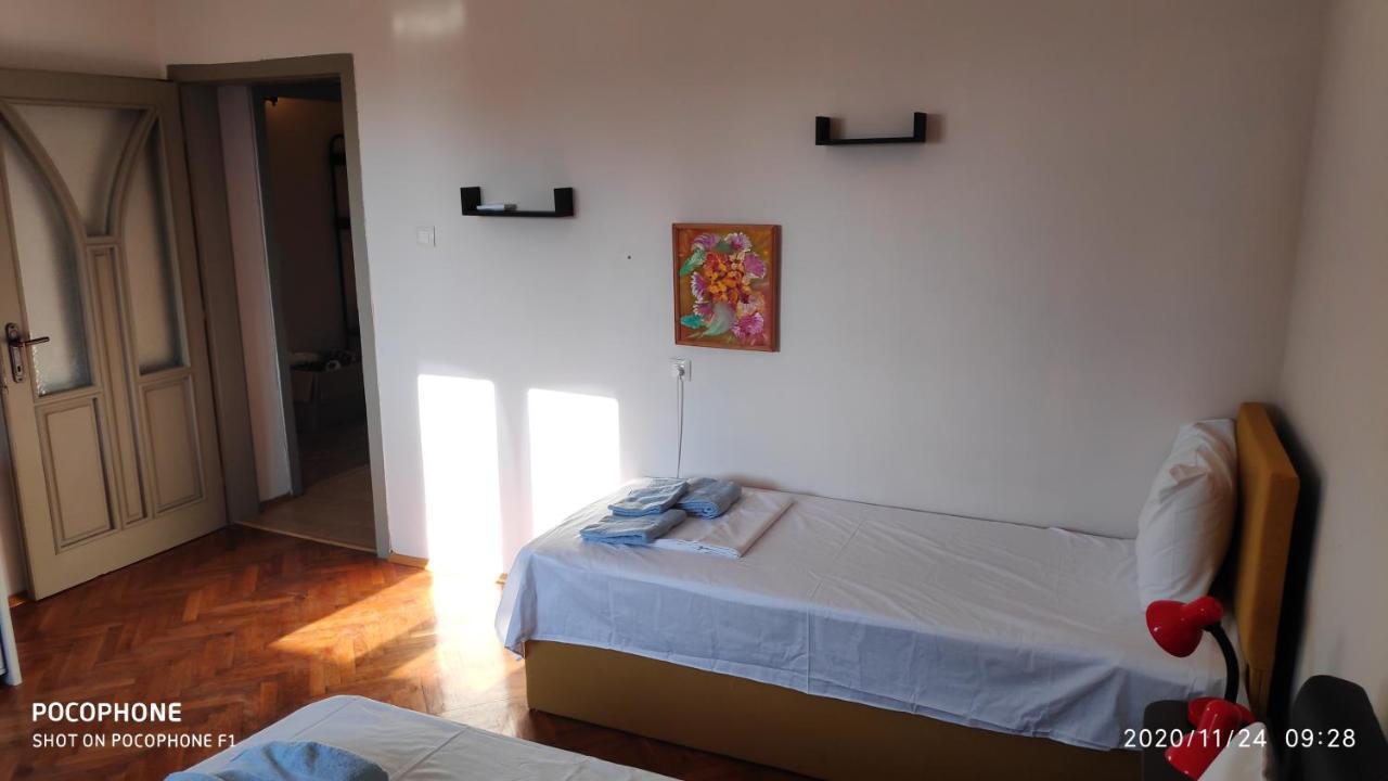 Unique Location Apartment With Parking Burgas City Exterior foto