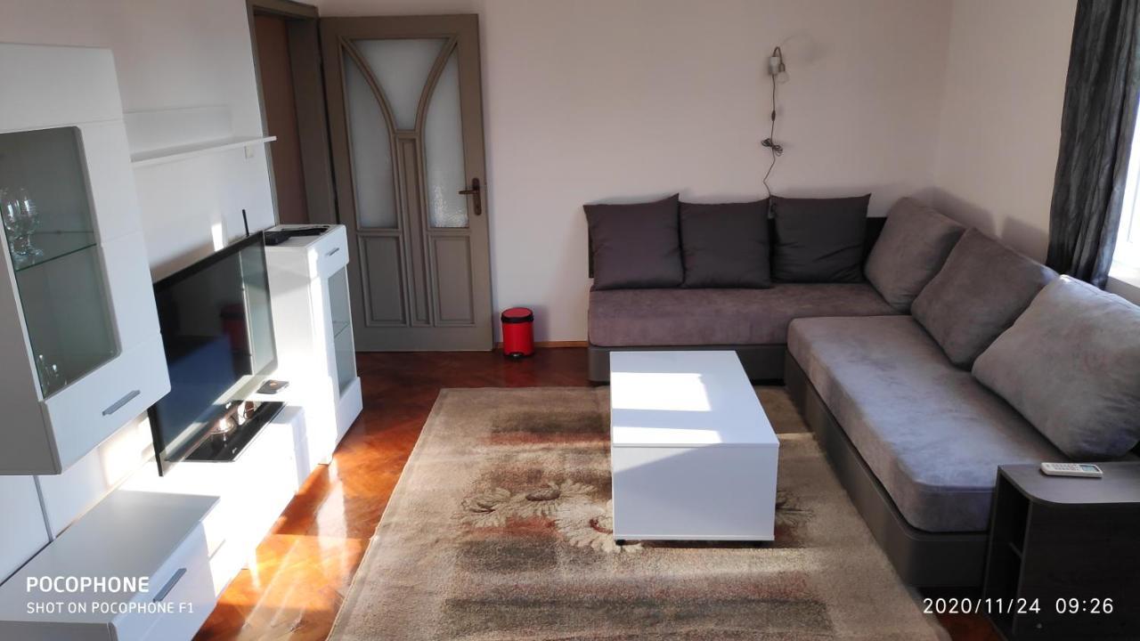 Unique Location Apartment With Parking Burgas City Exterior foto